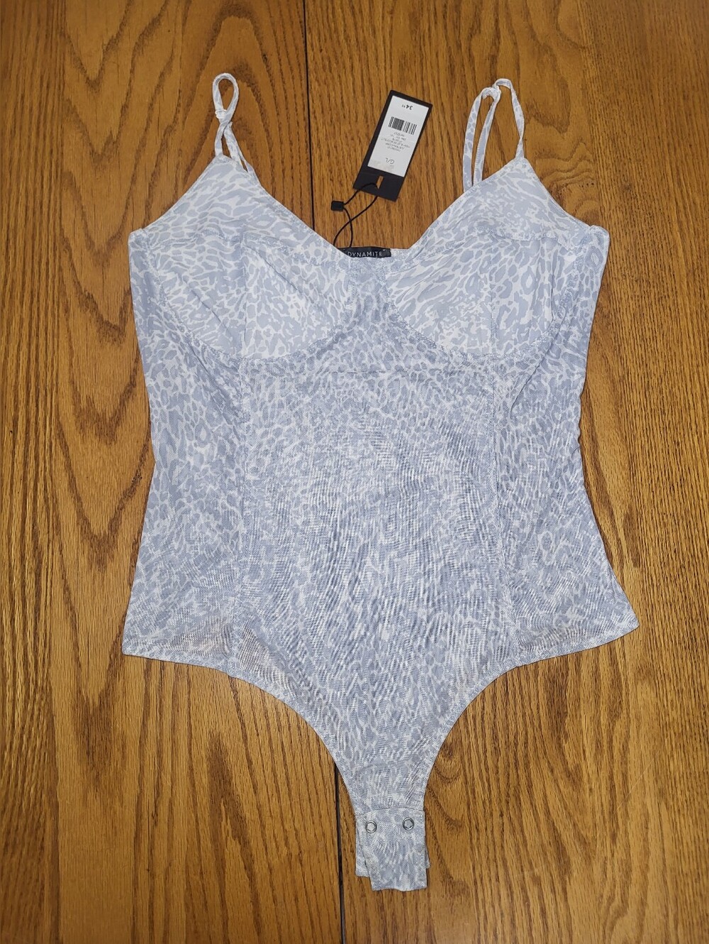 ✨️NEW Dynamite Leopard Print Bodysuit LG